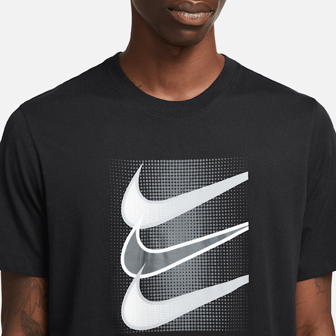 Nike Sportswear Tee 12 Months Swoosh crna 24096 3