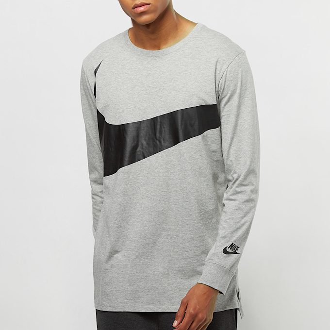 Nike   Sportswear Tee 12 Months Swoosh crna 24096 5