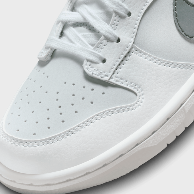 Nike Dunk Low (GS) bijela 24116 7