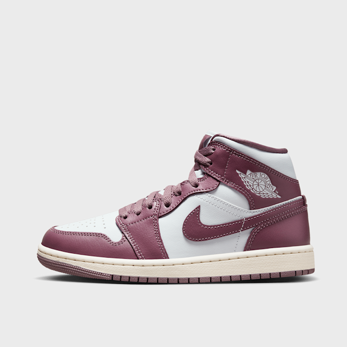 Jordan WMNS Air Jordan 1 Mid roze 24152 1