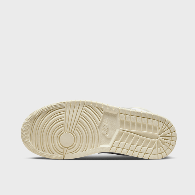 Jordan WMNS Air Jordan 1 High MM biały 24162 3