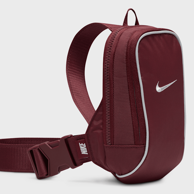 Nike Sportswear Essentials czerwony 24187 3