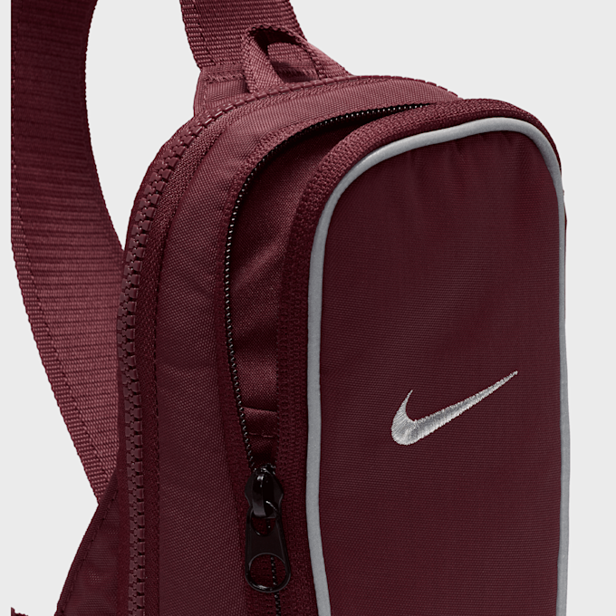 Nike Sportswear Essentials rouge 24187 5