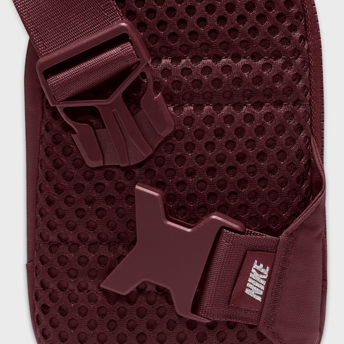 Nike Sportswear Essentials vermelho 24187 6