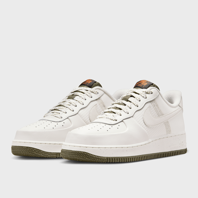 Nike Air Force 1 '07 LV8 weiß 24215 4