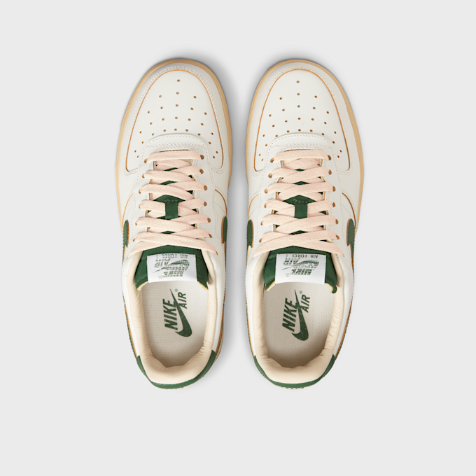 Nike WMNS Air Force 1 '07 LV8 beige 24233 6