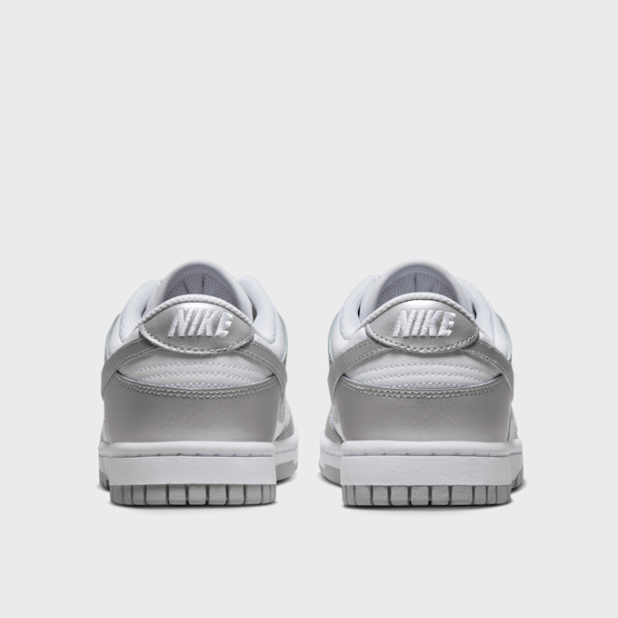 Nike WMNS Dunk Low blanc 24293 5