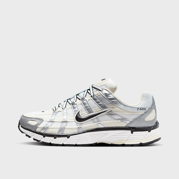 Nike WMNS P-6000 preto 24299 1