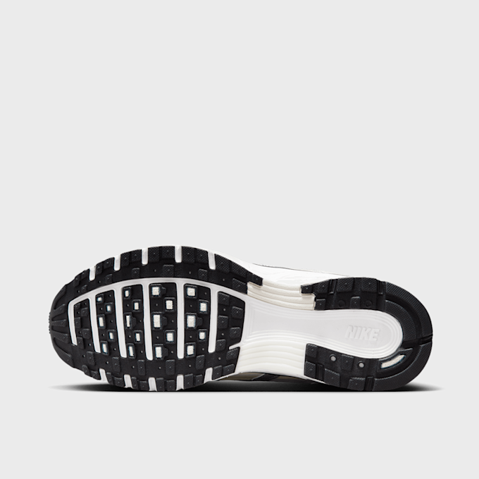 Nike WMNS P-6000 negro 24299 3