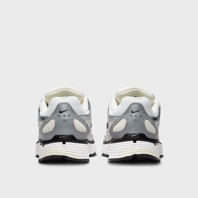 Nike WMNS P-6000 schwarz 24299 5