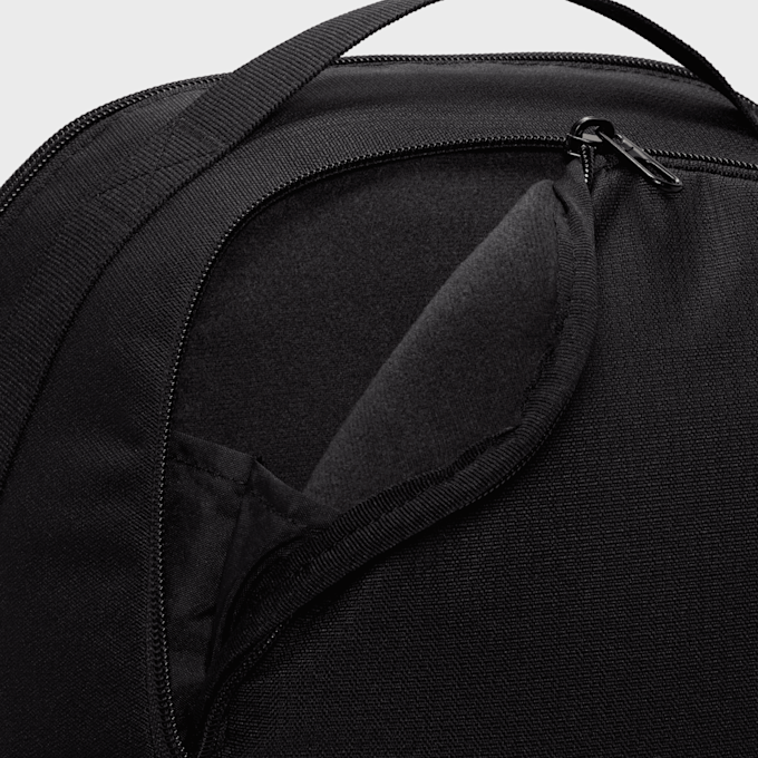 Nike Brasilia negro 24328 5