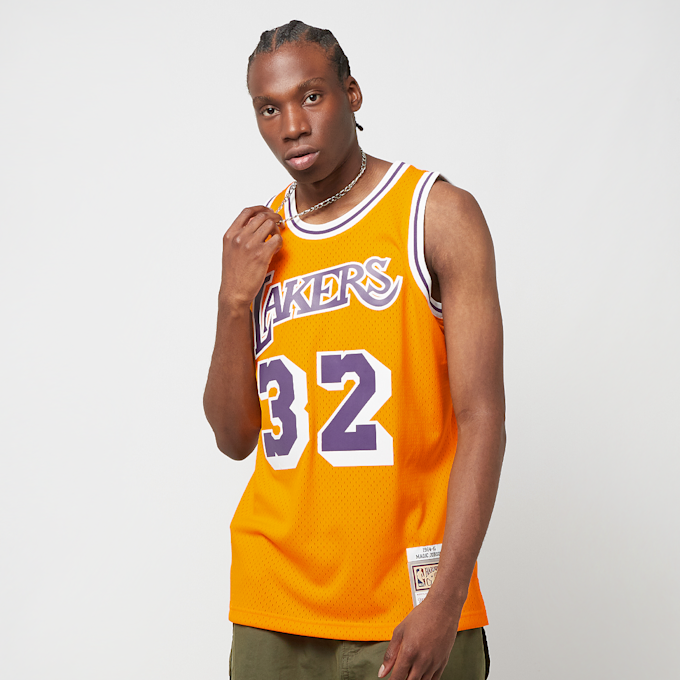 Mitchell & Ness NBA Swingman Jersey Los Angeles Lakers 1984-85 Magic Johnson laranja 24407 1