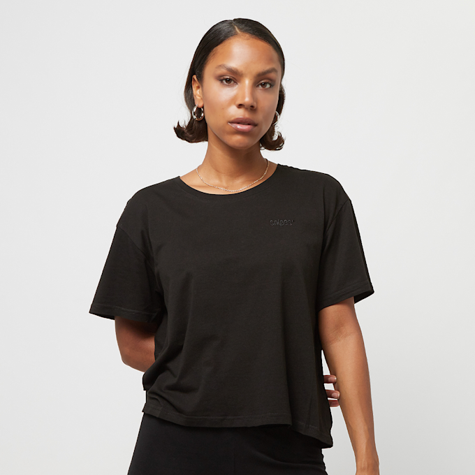 SNIPES Small Logo Essential Tee schwarz 24439 1