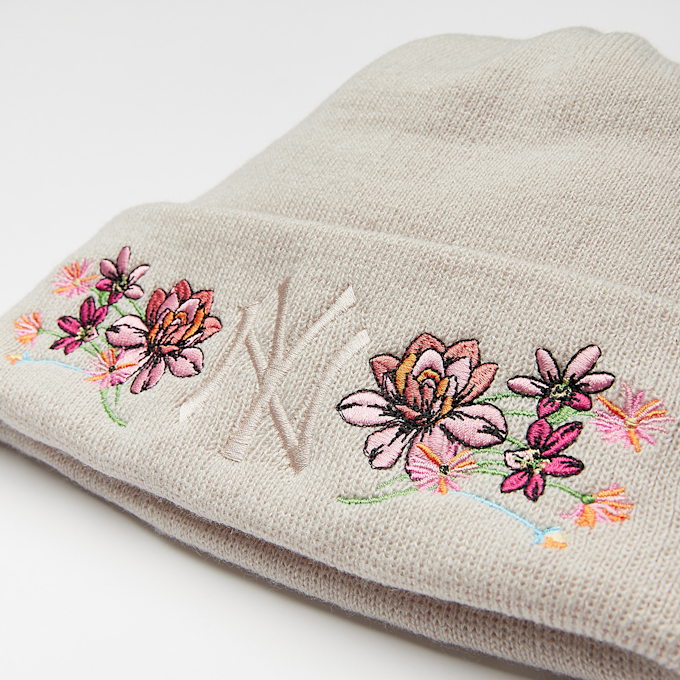 New Era Female Floral Cuff Beanie MLB New York Yankees bege 24532 3