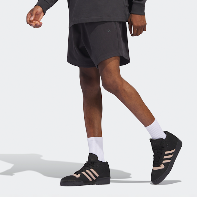 adidas Originals One Fleece Shorts grau 24568 1