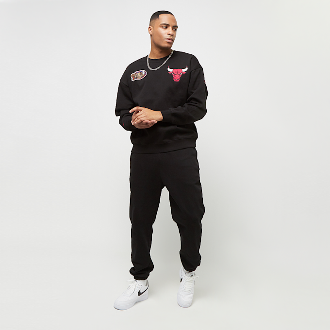 Mitchell & Ness NBA Team First Satin Fleece Crew Chicago Bulls czarny 24602 6