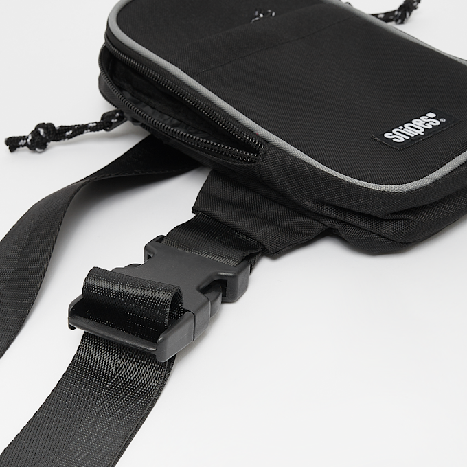 SNIPES Woven Label Basic Logo Small Sling Bag nero 24622 5