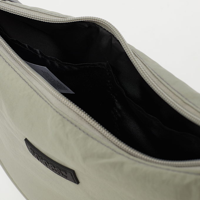 SNIPES Rubber Badge Basic Logo Shoulder Bag grau 24624 3