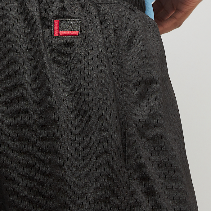 FUBU Varsity Mesh Shorts negro 24819 4