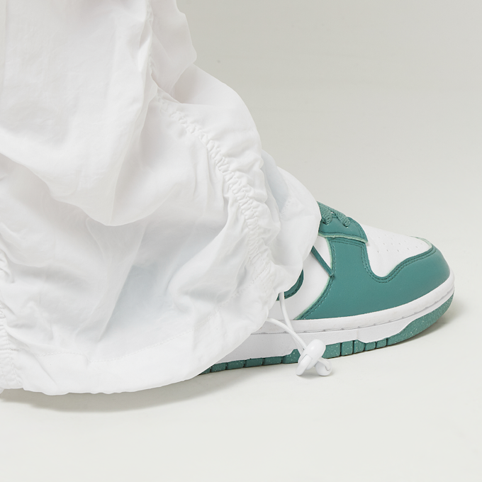 Karl Kani Small Signature Gathering Parachute Pants weiß 24939 4