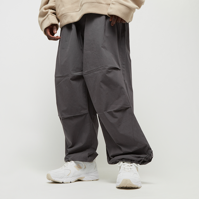 Urban Classics Popline Parachute Pants grijs 25011 1