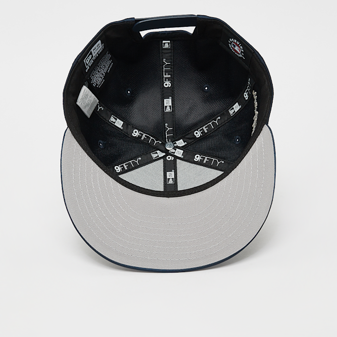 New Era 9Fifty Satin Script MLB New York Yankees czarny 25270 4