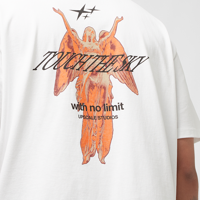 Upscale by Mister Tee Touch the Sky Oversize Tee blanco 25389 3