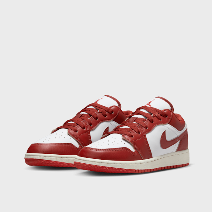 Jordan Air Jordan 1 Low SE (GS) czerwony 25396 4