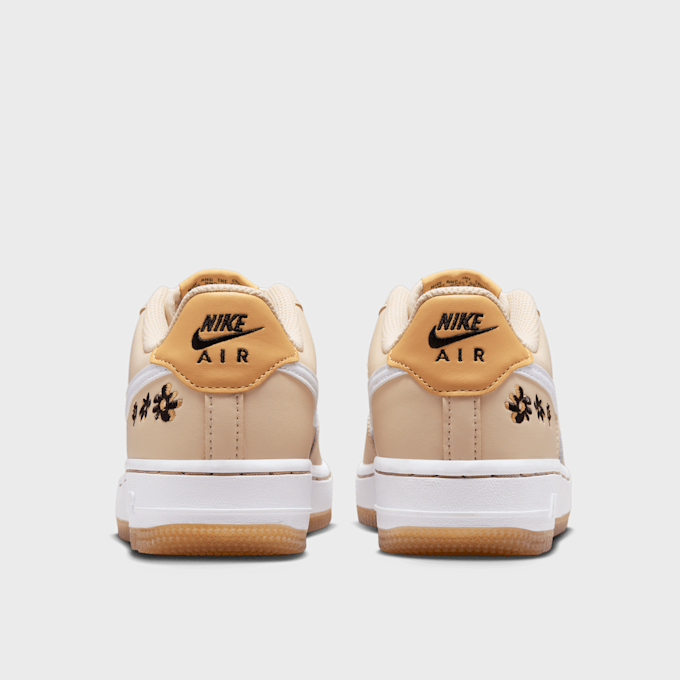 Nike Air Force 1 LV8 2 (GS) bege 25469 5