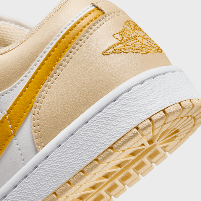 Jordan WMNS Air Jordan 1 Low beige 28143 8