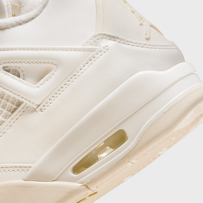 Jordan WMNS Air Jordan 4 Retro biały 28171 8