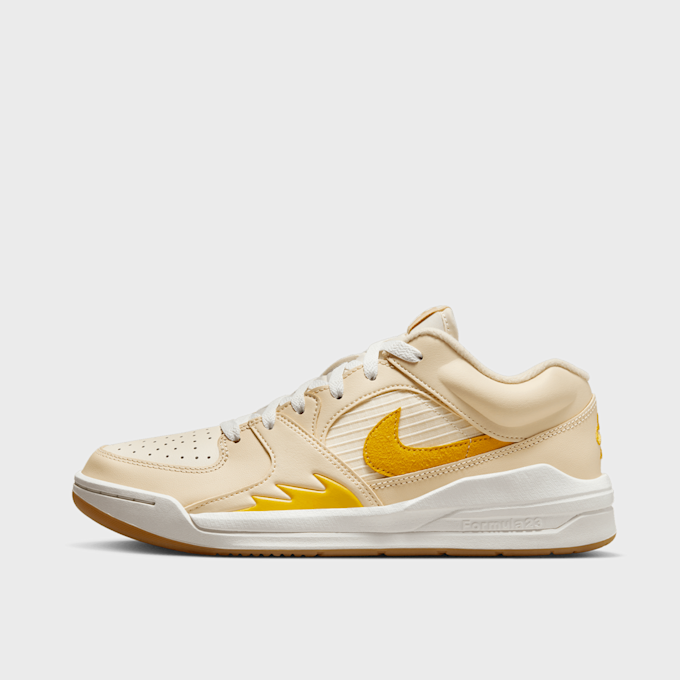 Jordan WMNS Stadium 90 Heiress of Optimism beige 28179 1