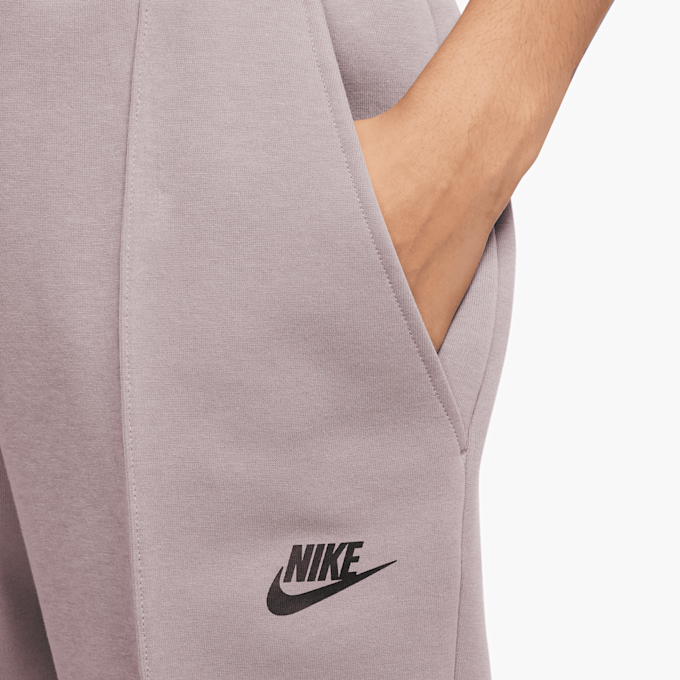 Nike Sportswear Tech Fleece Jogger morado 28181 3