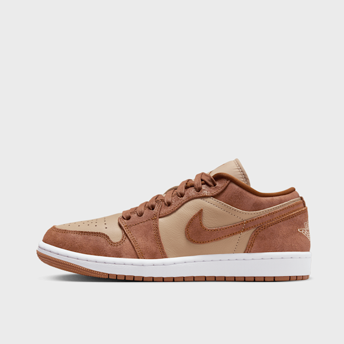 Jordan WMNS Air Jordan 1 Low SE smeđa 28184 1