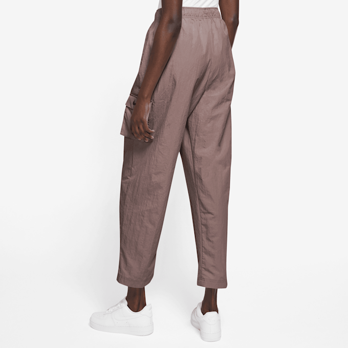 Nike Sportswear Essential Woven High Rise Cargo Pants marrón 28185 2