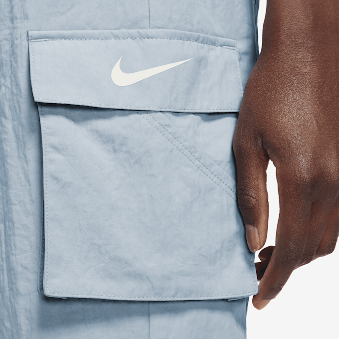 Nike Sportswear Essential Woven High-Rise Cargo Pant blau 28193 3