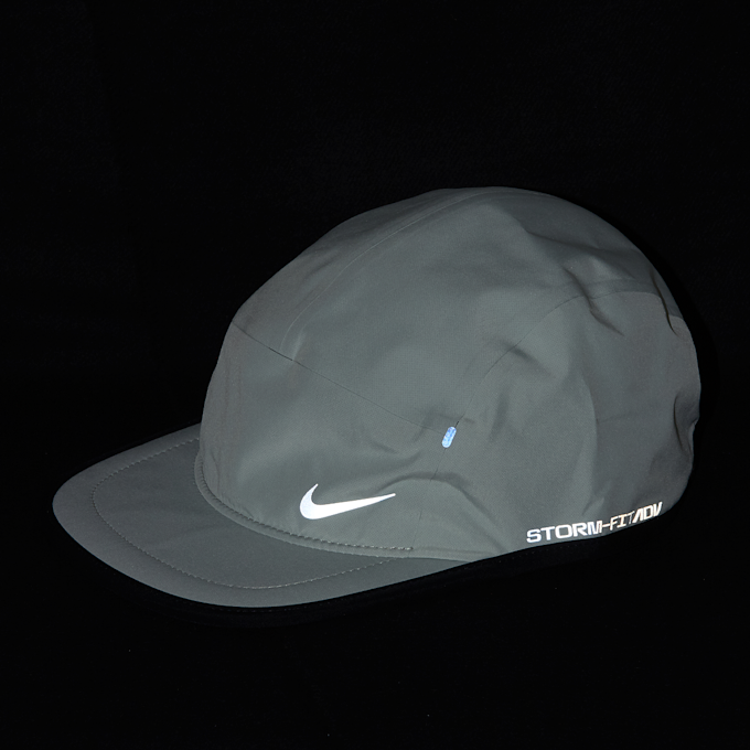 Nike Storm-FIT ADV Fly Unstrukturierte AeroBill-Cap grijs 28201 5