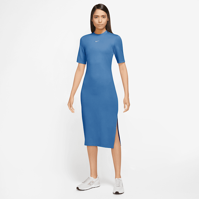 Nike Sportswear Chill Knit Women's Tight Midi Dress groen 28216 1
