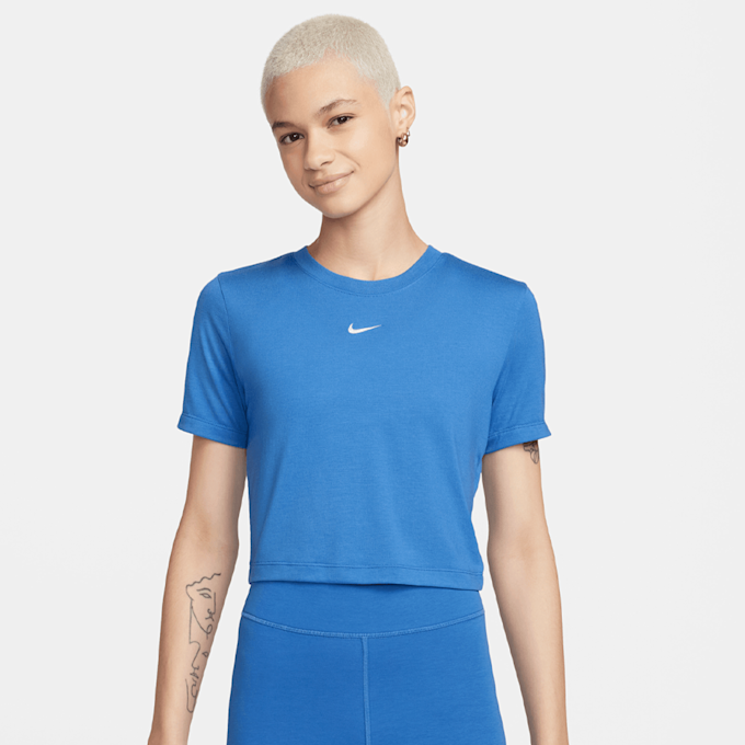 Nike Sportswear Essentials Short Slim Fit T-Shirt blanc 28226 1