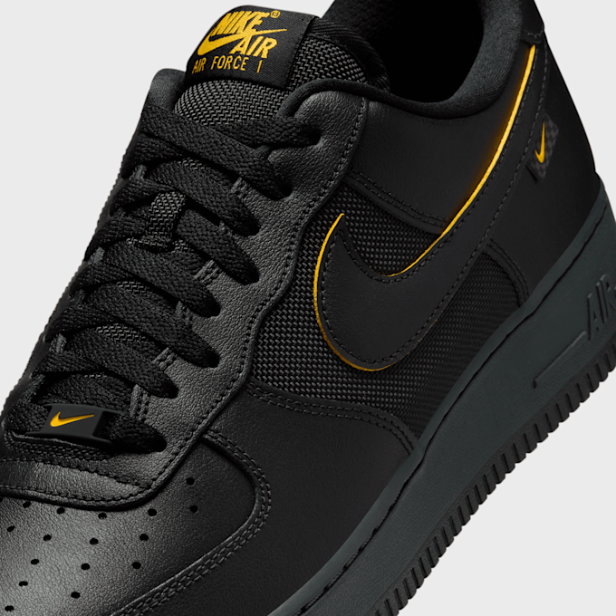 Nike Air Force 1 '07 czarny 28232 7