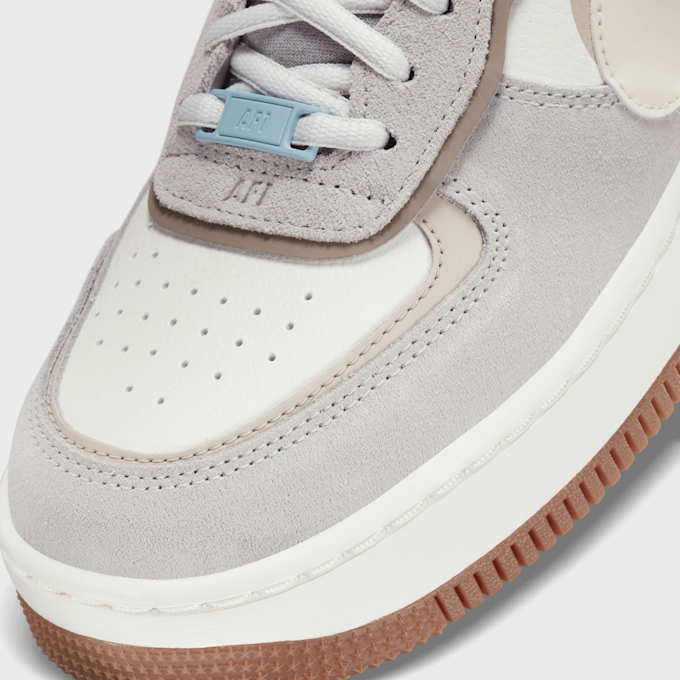 Nike WMNS Air Force 1 Shadow biały 28323 7
