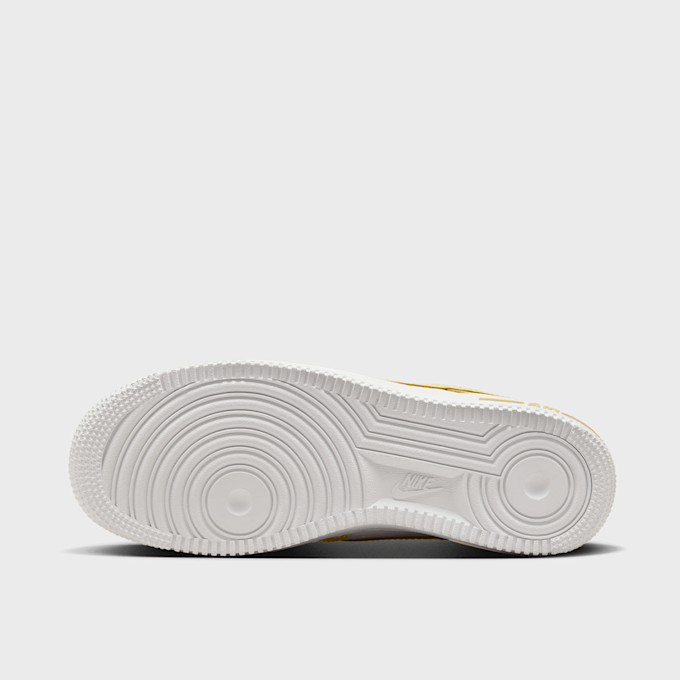 Nike WMNS Air Force 1 '07 żółty 28415 3
