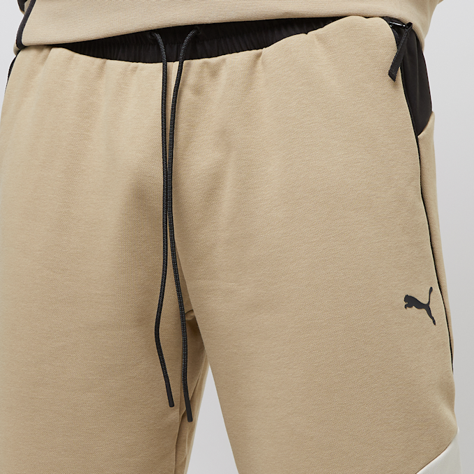 PUMA Pumatech Sweatpant FL beige 28420 3