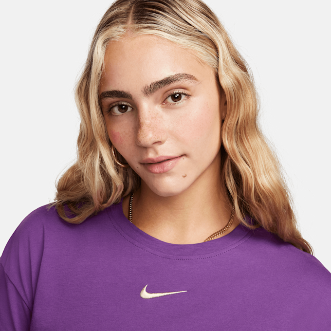 Nike   Sportswear Trend Crop Tee morado 28447 3