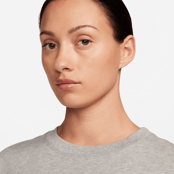 Nike Sportswear Boyfriend Varsity Tee blanc 28455 3