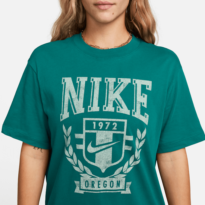 Nike Sportswear Tee Boyfriend Varsity vert 28457 4