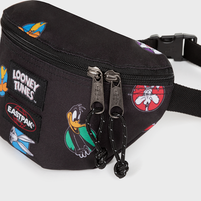 Eastpak Springer Looney Tunes Black czarny 28474 4
