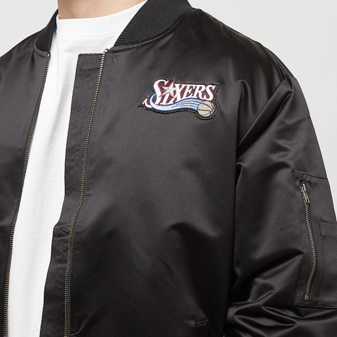 Mitchell & Ness NBA Lightweight Satin Bomber Philadelphia 76ers noir 28506 3