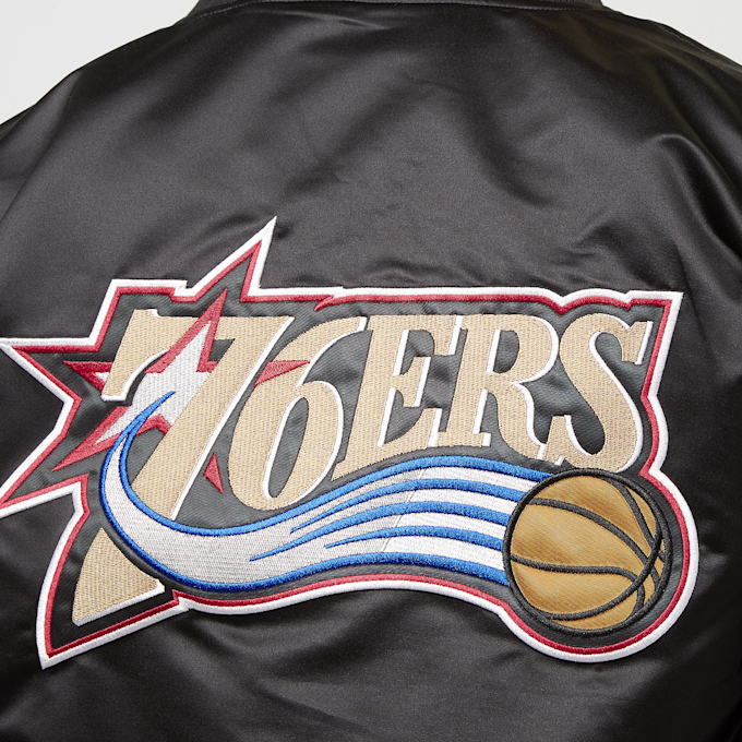 Mitchell & Ness NBA Lightweight Satin Bomber Philadelphia 76ers czarny 28506 6