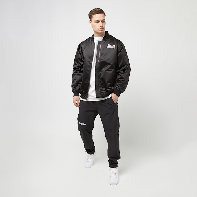 Mitchell & Ness NBA Lightweight Satin Bomber Philadelphia 76ers schwarz 28506 7